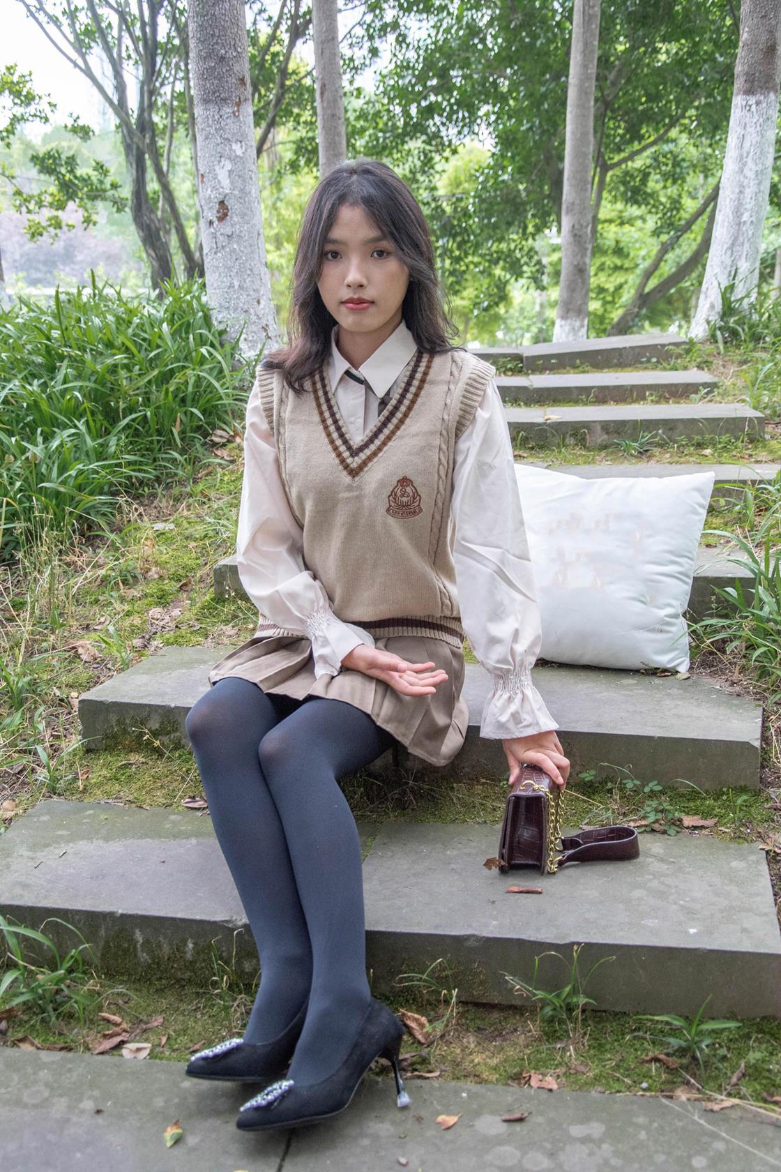 [袜觅社]  小雪高跟鞋黑丝丝袜脚 [71P/1V/9.61G]插图4