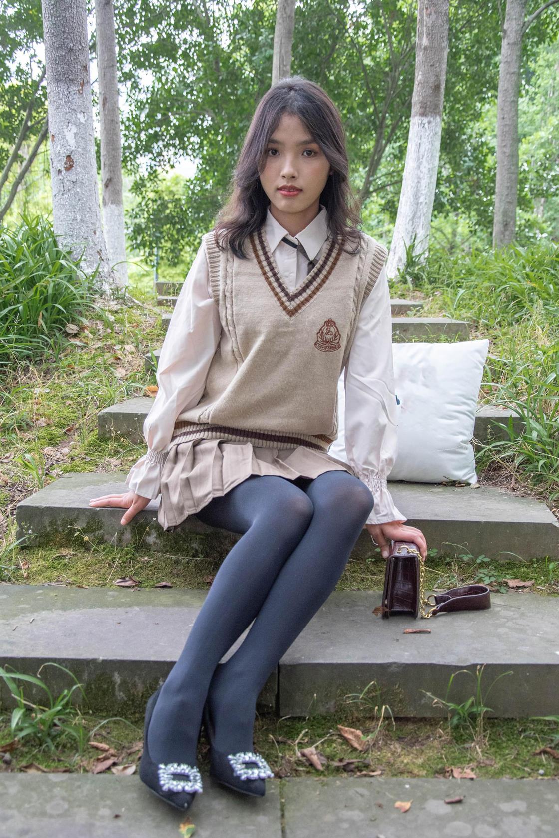 [袜觅社]  小雪高跟鞋黑丝丝袜脚 [71P/1V/9.61G]插图5