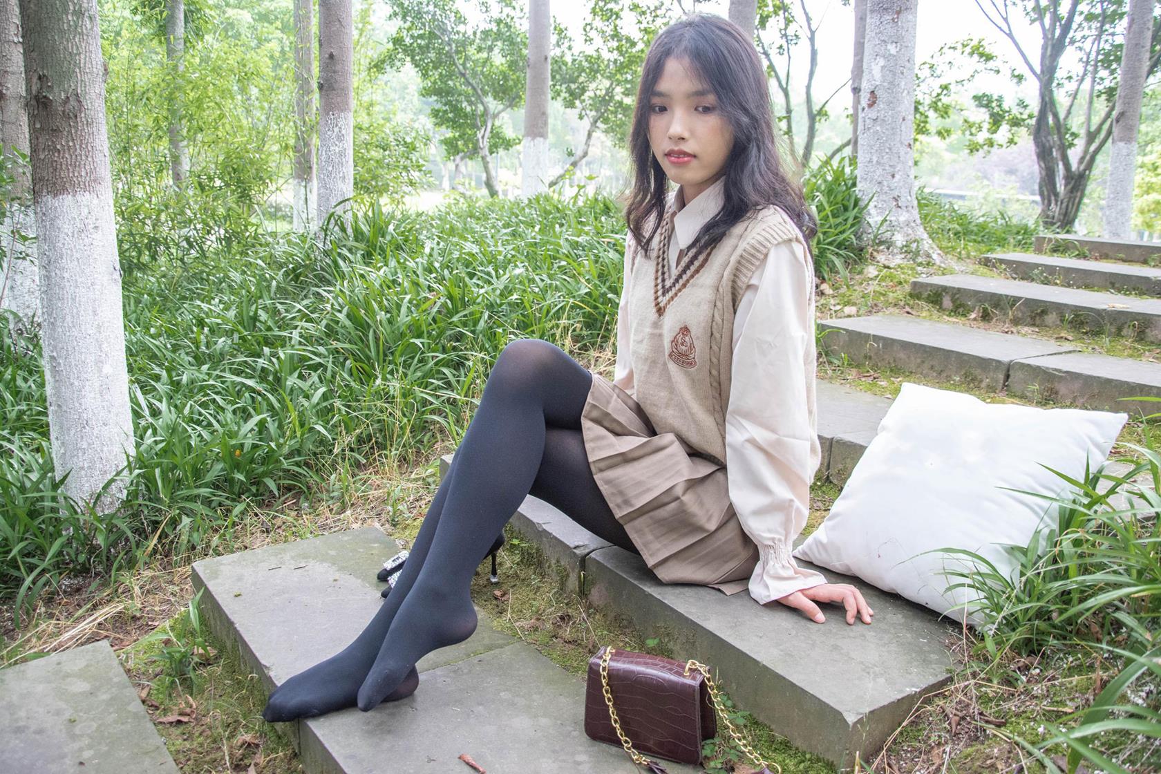 [袜觅社]  小雪高跟鞋黑丝丝袜脚 [71P/1V/9.61G]插图8