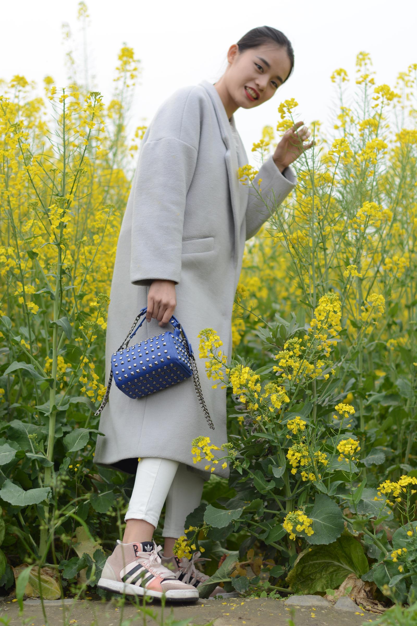 织梦映像 油菜花田里的棉袜 [199P/1.13G]插图