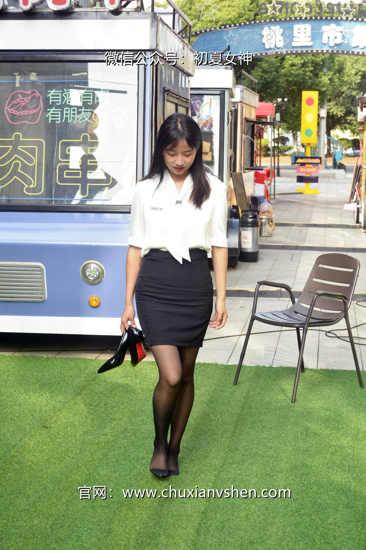 初夏女神 088期 点点~【黑白正装】黑白正装解锁黑丝的穿搭风 [140P/1V/5.48G]插图7
