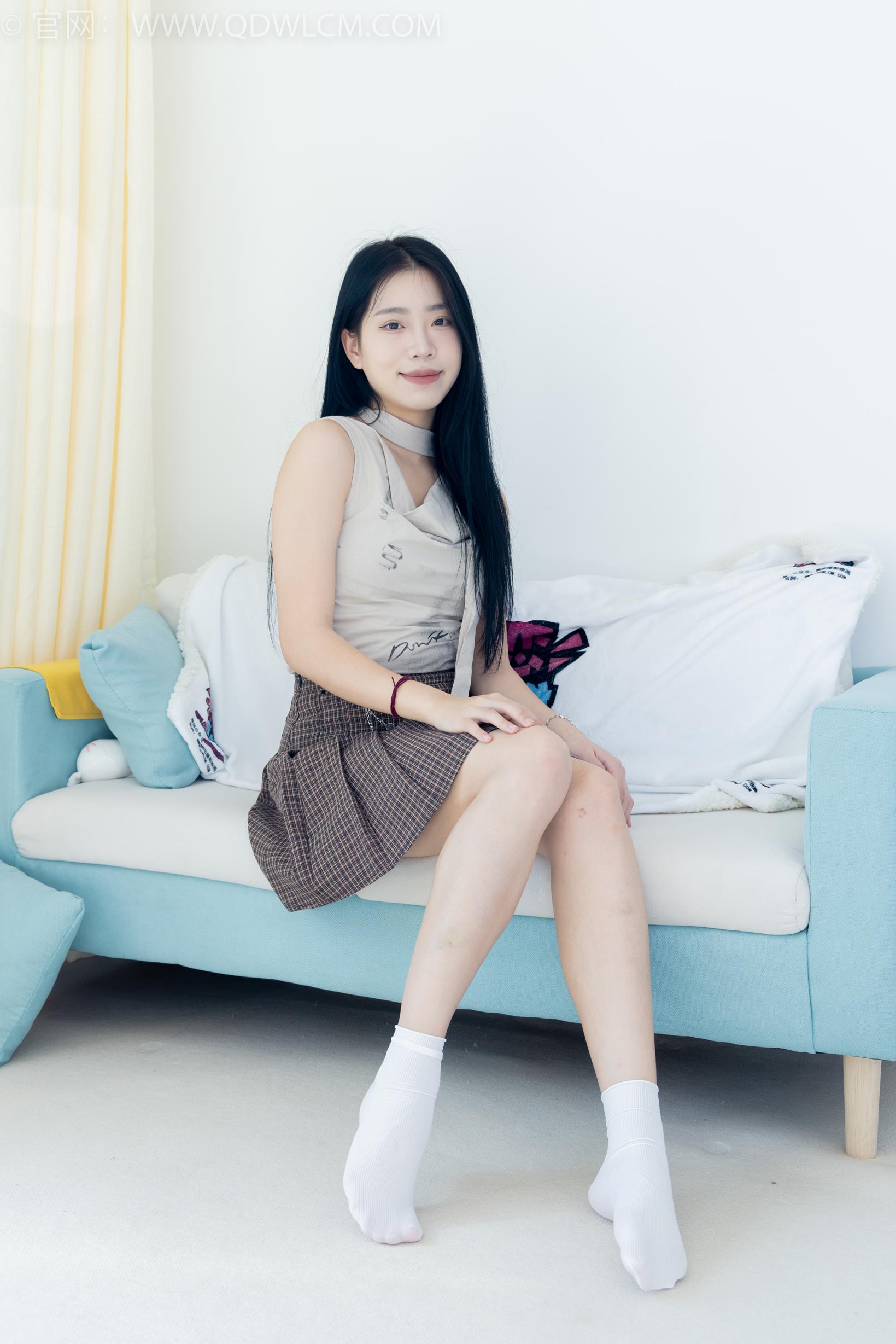 勿恋传媒 1784期 小谷皮鞋白冰丝袜裸足[150P/1V/3.7G]插图8