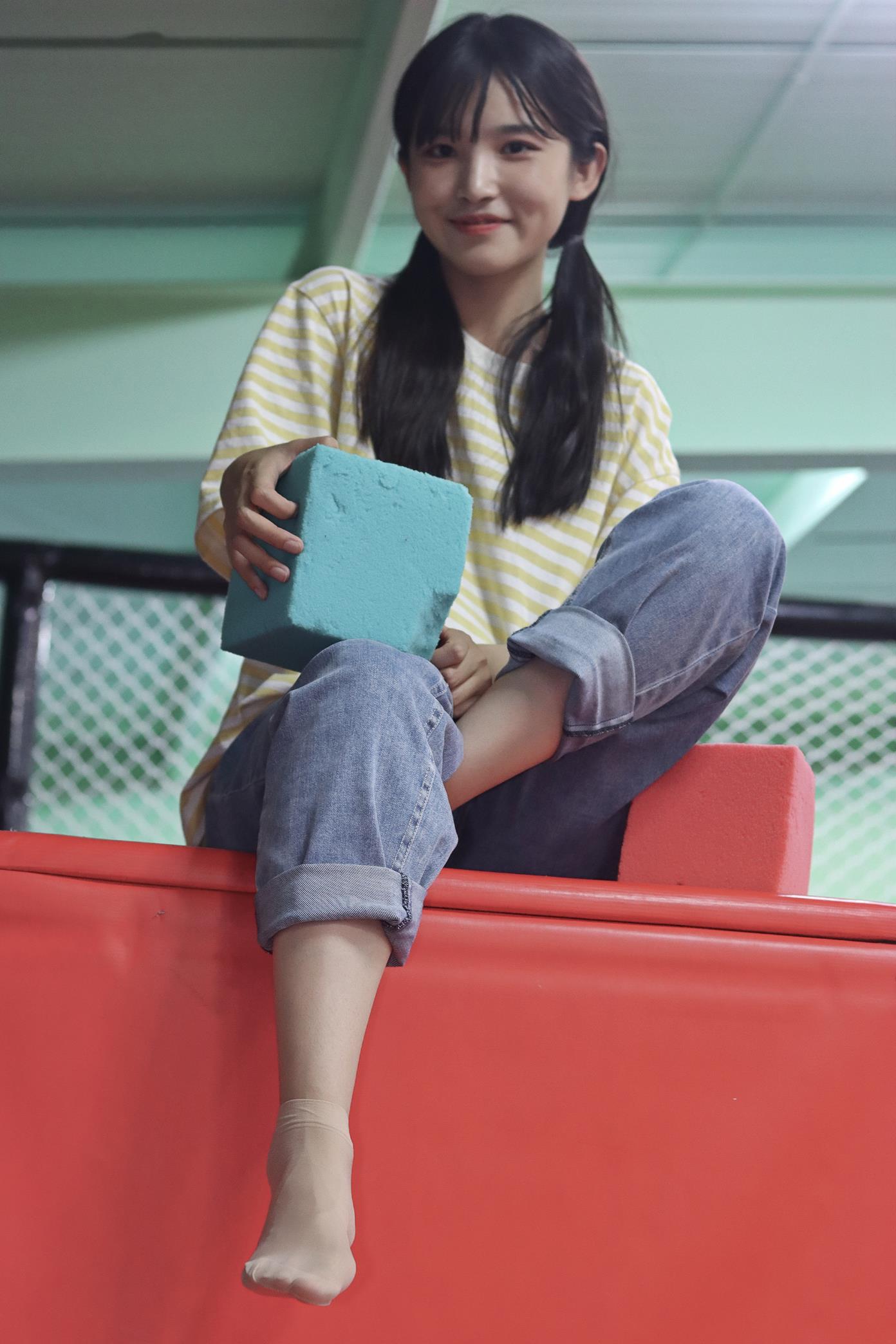 织梦映像 蹦床日记 赤着脚乐元漫步完整版短丝+白棉袜 [300P/1V/8.6G]插图7