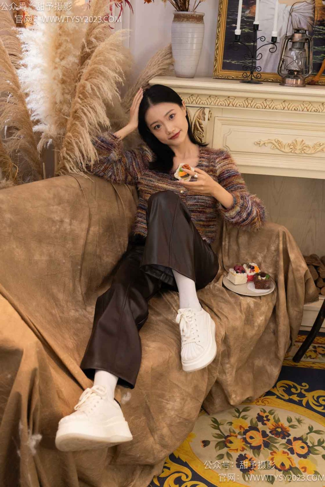 甜予摄影 005:齐齐-板鞋、白棉袜、裸足[122P/2V/9.75GB]插图2