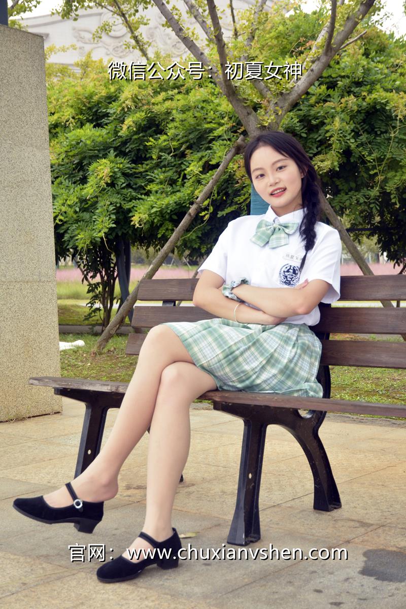 初夏女神 093期 双双~雪松JK套 巴啦啦小魔仙，玛丽珍鞋配一下 [140P/1V/5.53G]插图3