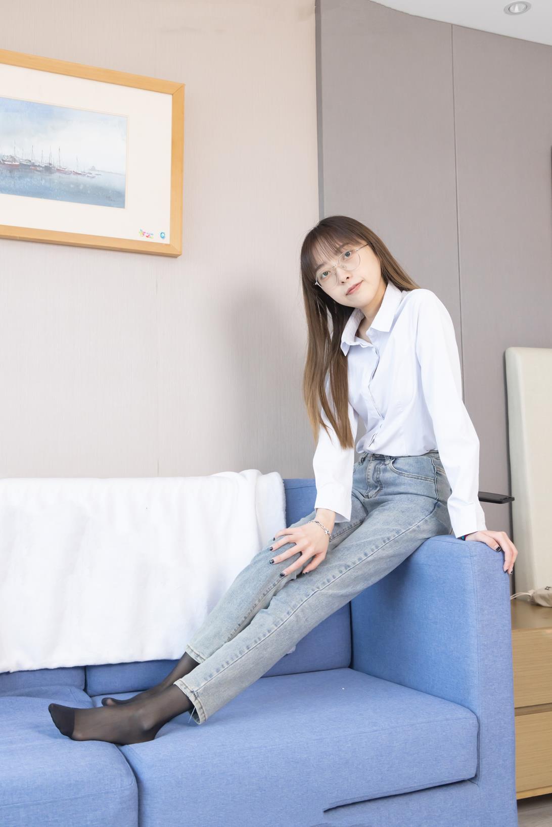 袜啵啵 337期 稚予花絮版高跟鞋黑丝脚尖加固款库里斯裸足超多图超长花絮 [200P/1V/7.95G]插图1