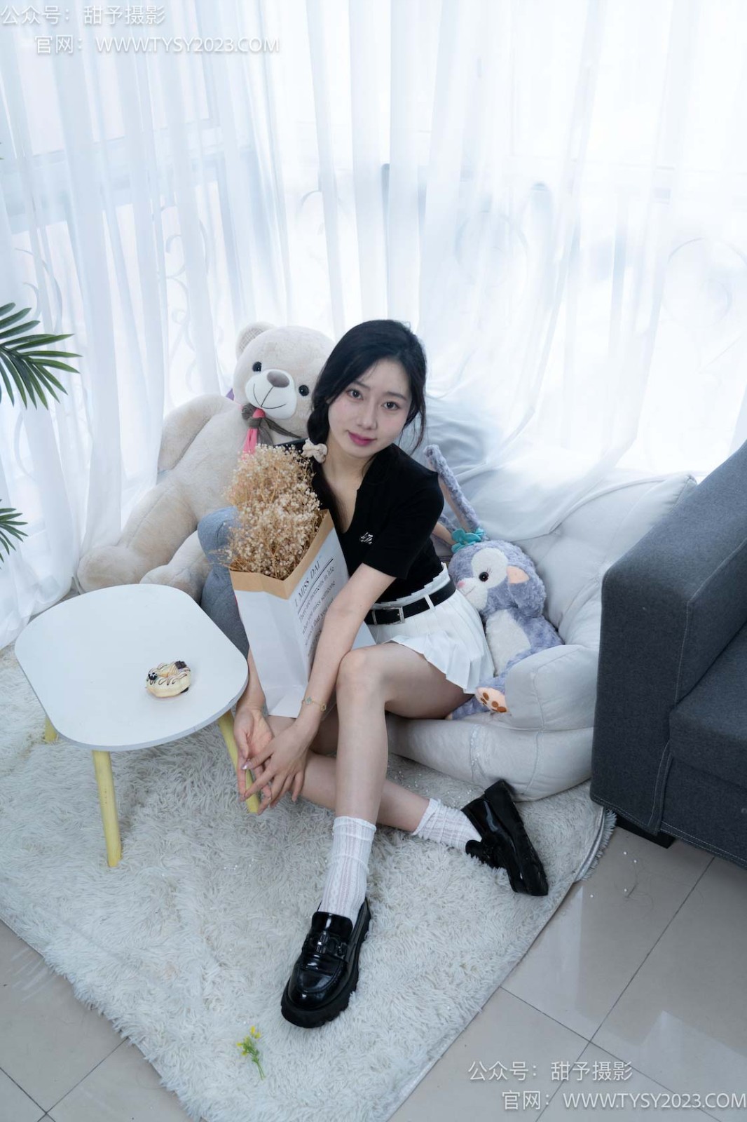 甜予摄影 012 鱼鱼-皮鞋、穿脏镂空白棉袜、裸足[125P/2V/10.21GB]插图1