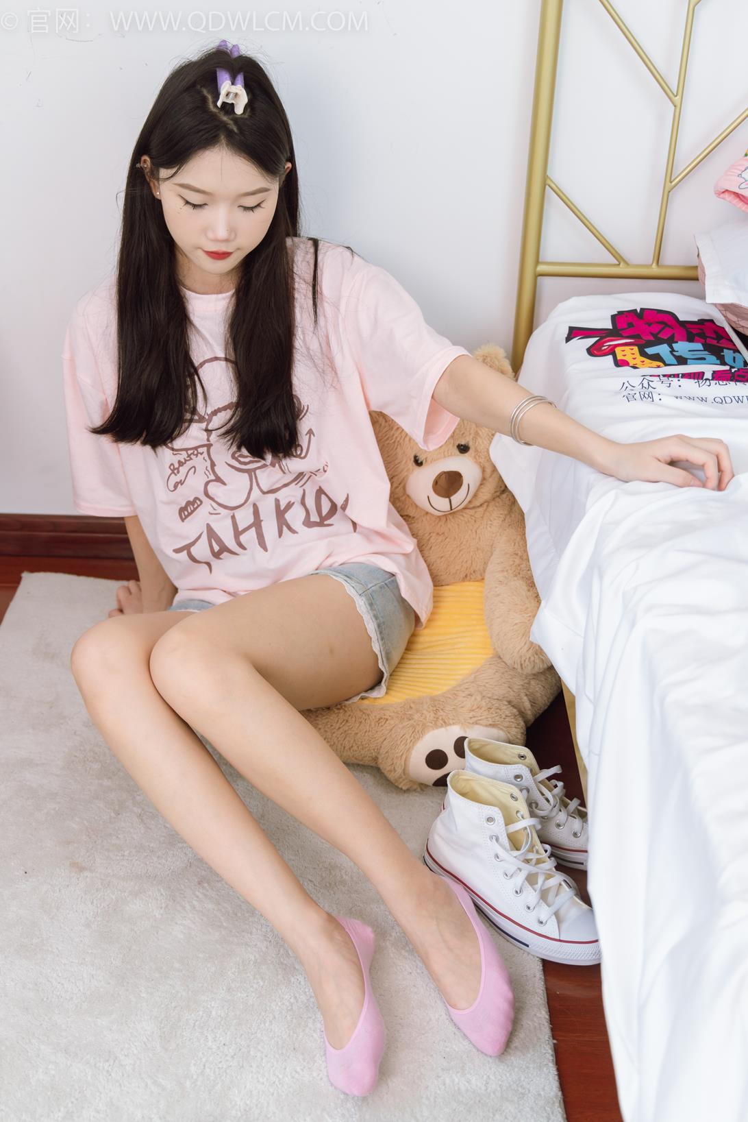 勿恋传媒 盲盒1907期 小竹帆布鞋粉船袜牛仔超短裤[150P/1V/5.29GB]插图8