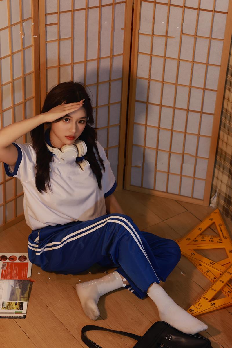织梦映像 新品学生时代完整版 学生服白棉袜脏脚底[335P/1V/4.58GB]插图2