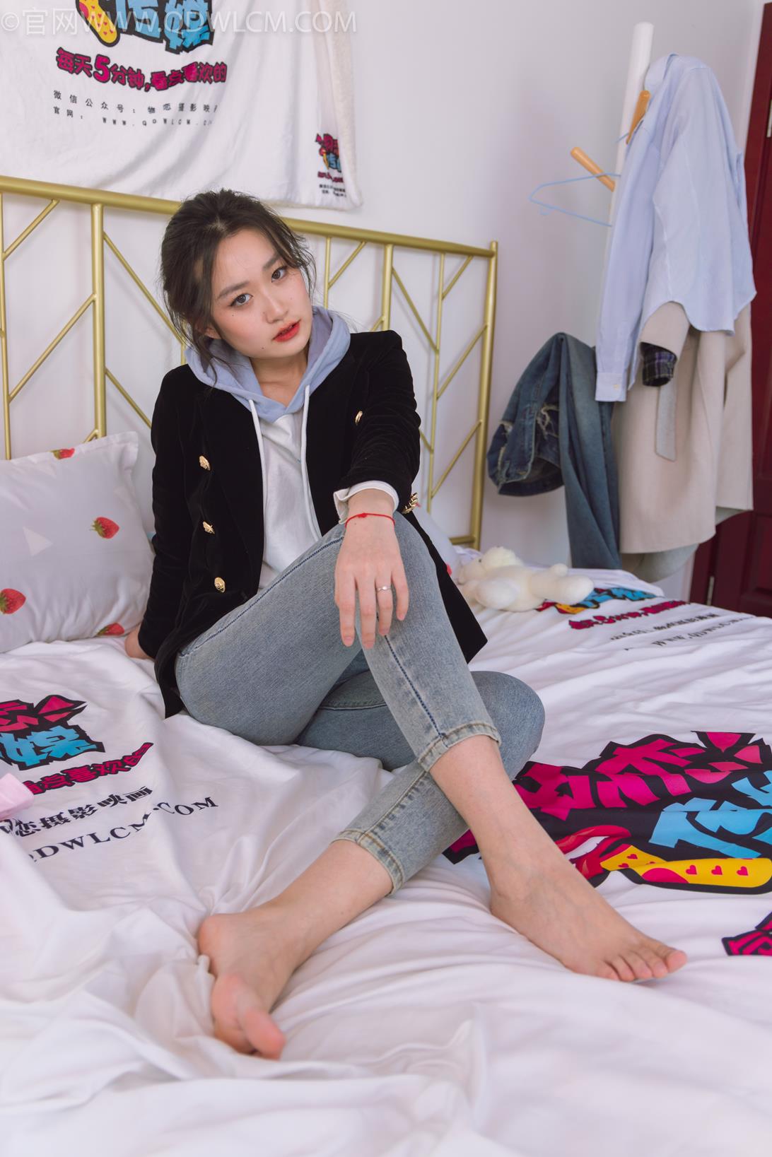 勿恋传媒 积分兑换 038期 小敏长筒靴粉色棉袜脚[150P/1V/4.87GB]插图9