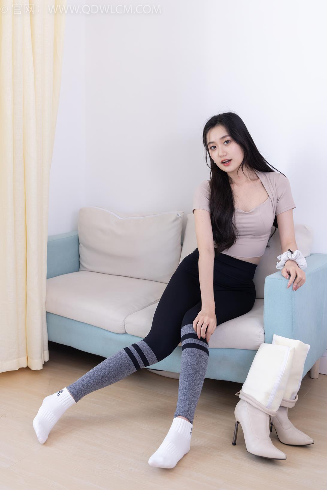 勿恋传媒1950期敏敏-山海长筒靴白棉袜仅身裤[170P/1V/4.15G]插图6