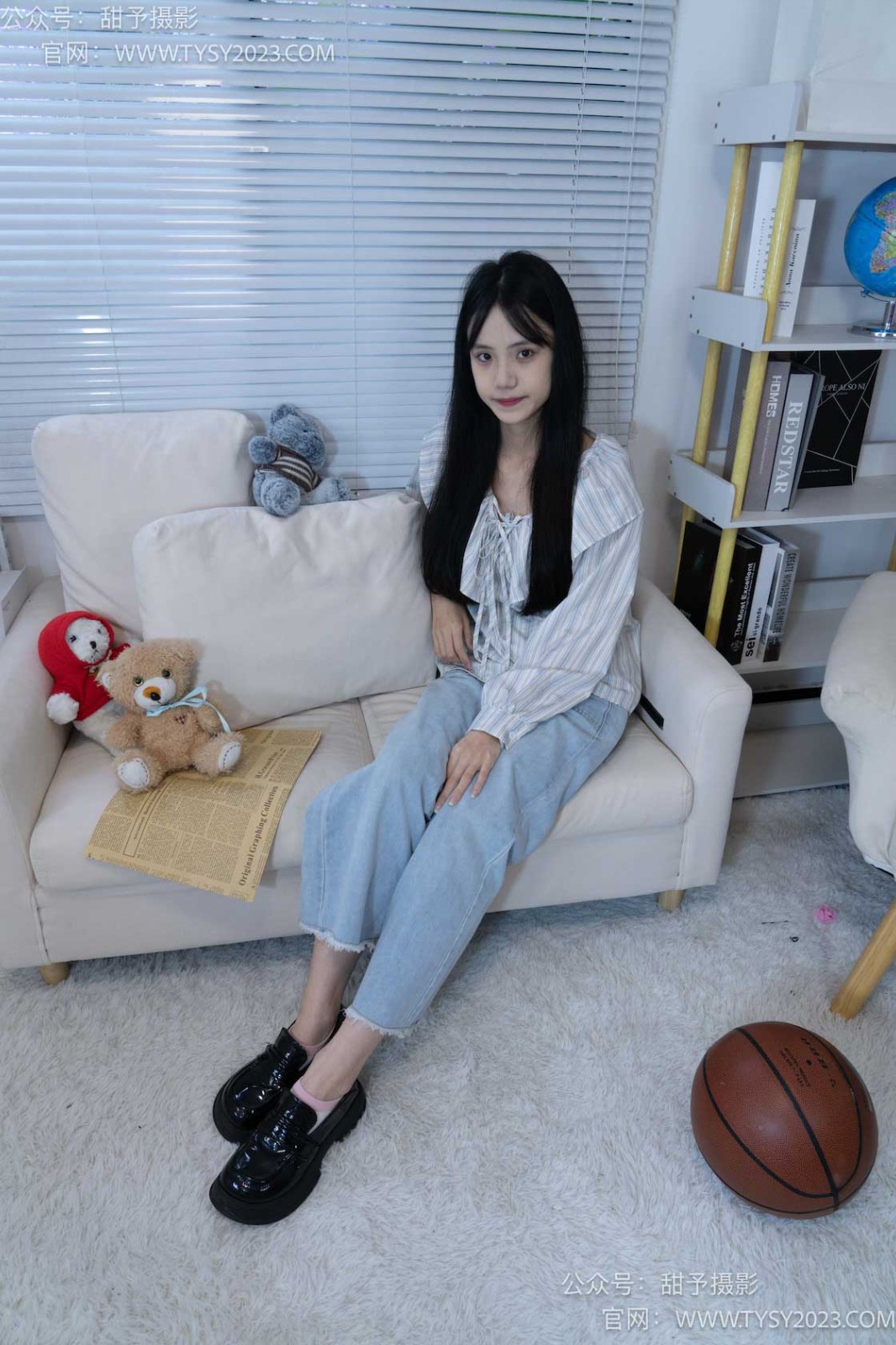 甜予摄影 NO.028 胡桃-皮鞋、白棉袜、裸足[124P/2V/10.06GB]插图