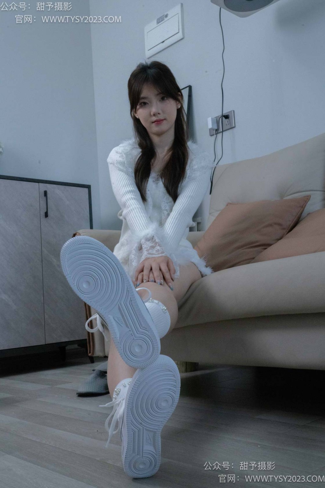 甜予摄影 NO.039 璇璇-板鞋、白棉袜[202P/2V/13.21GB]插图3