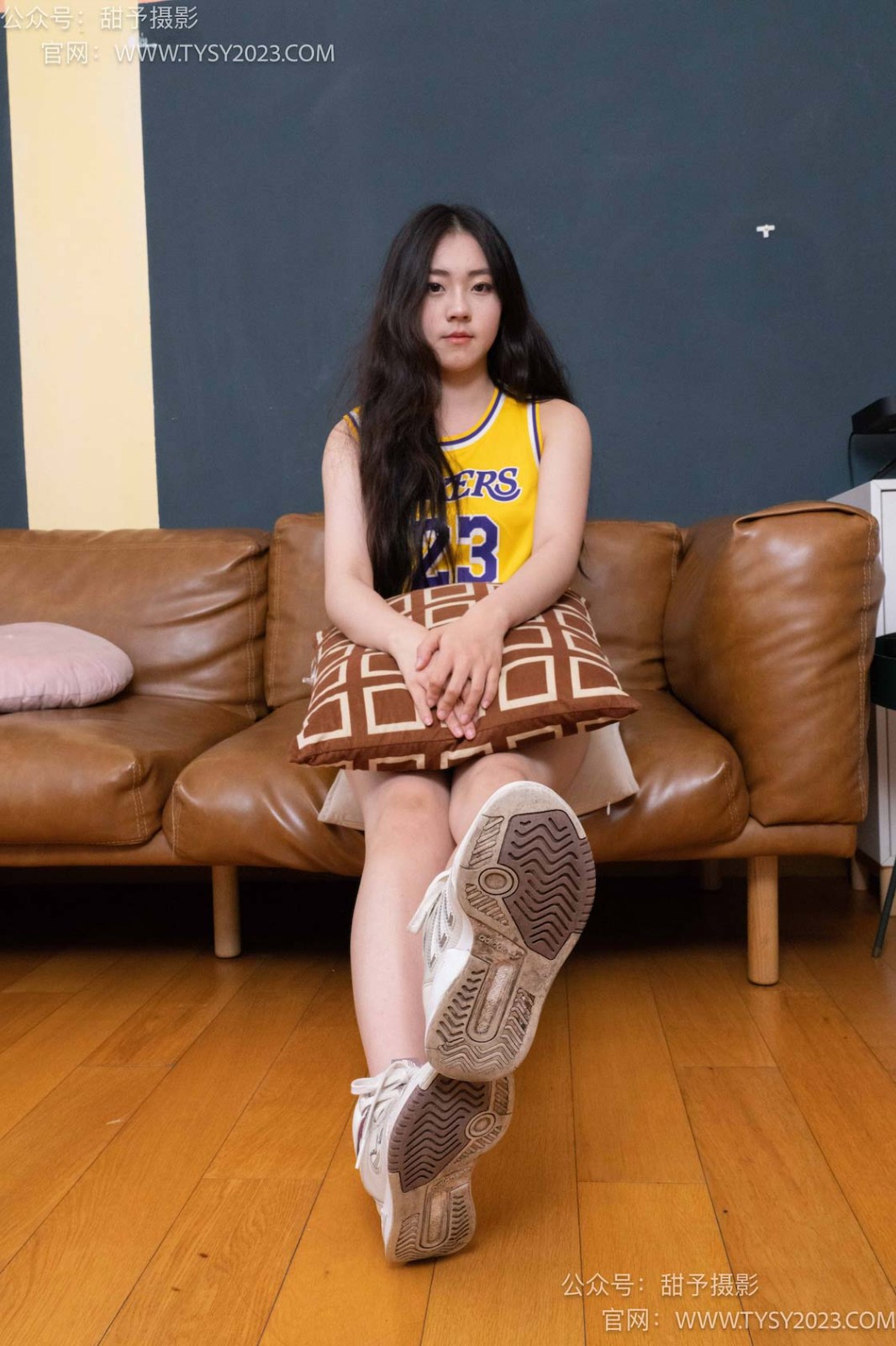 甜予摄影 NO.040 小云-板鞋、白棉袜[129P/2V/9.81GB]插图1