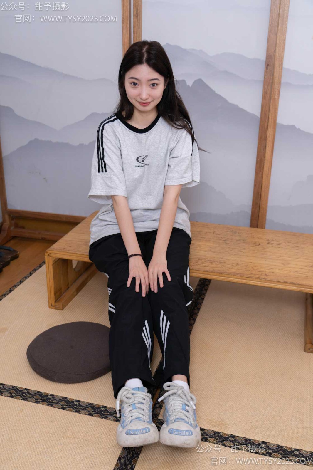 甜予摄影 NO.045 雪梨-帆布鞋、白棉袜、裸足[130P/2V/14.60GB]插图