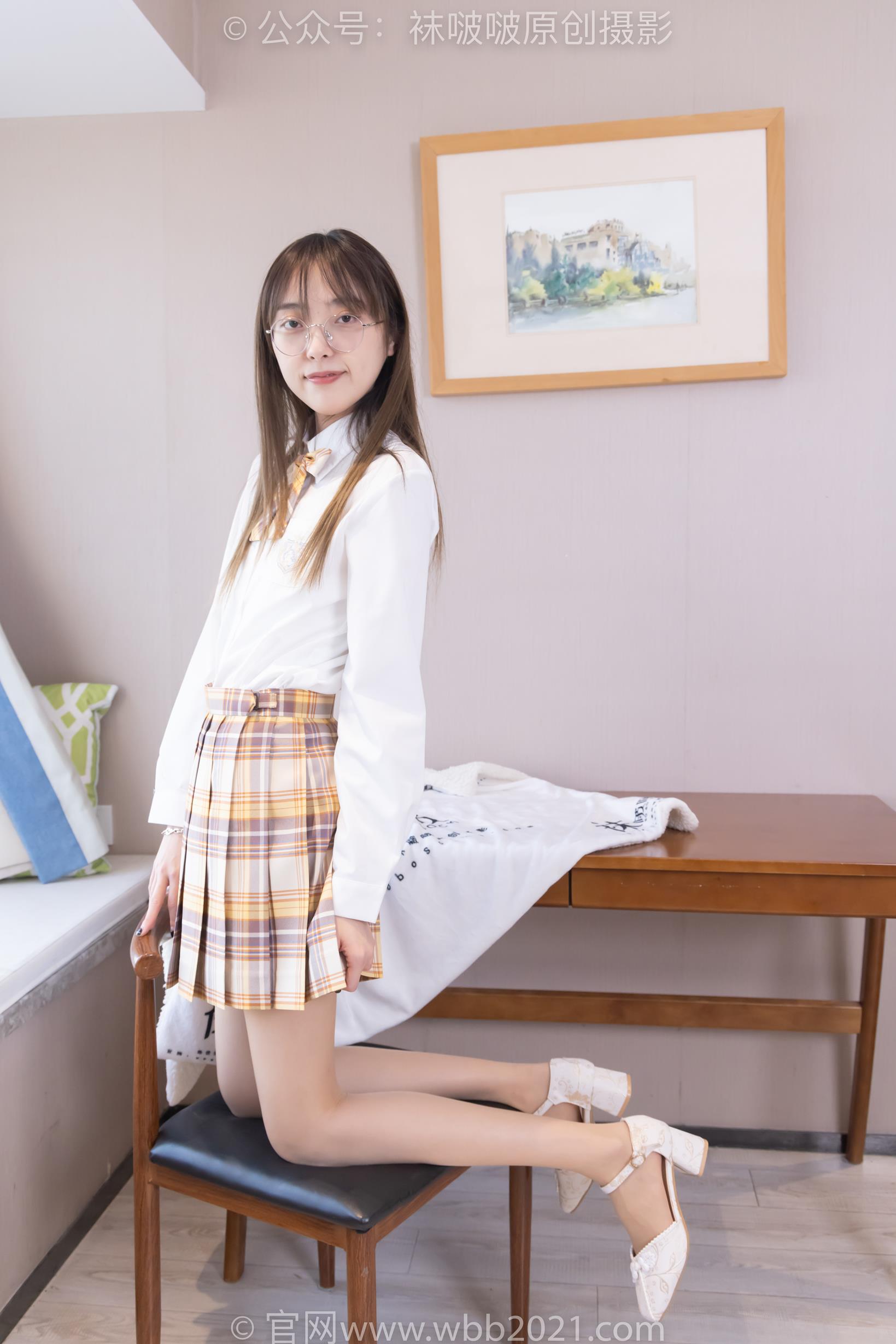 袜啵啵 374期花絮版 稚予肉丝脚洗脚剧情[150P1V5.76GB]插图5