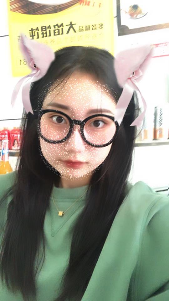 学舞蹈的小班花被我约来拍摄嫩脚丫瑜伽裤白棉袜裸足 [62P/1V/785MB]插图4