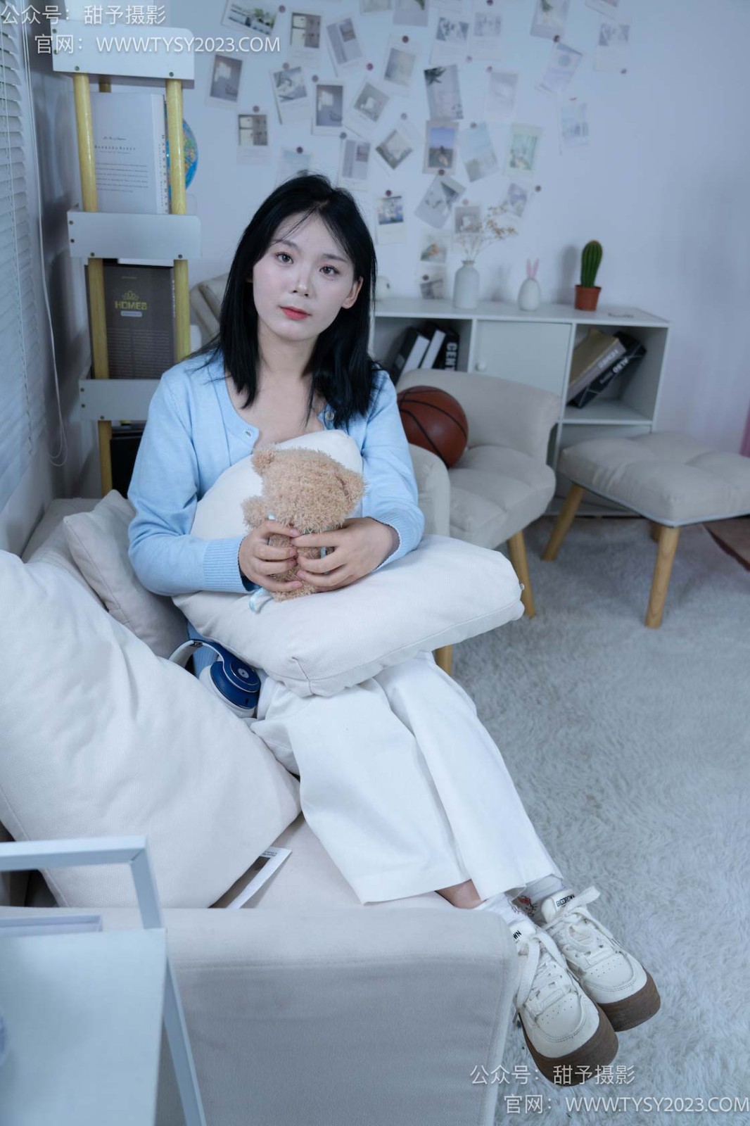 甜予摄影 NO.060 梨子-板鞋、脏白棉袜、裸足 [114P/2V/9.37GB]插图4