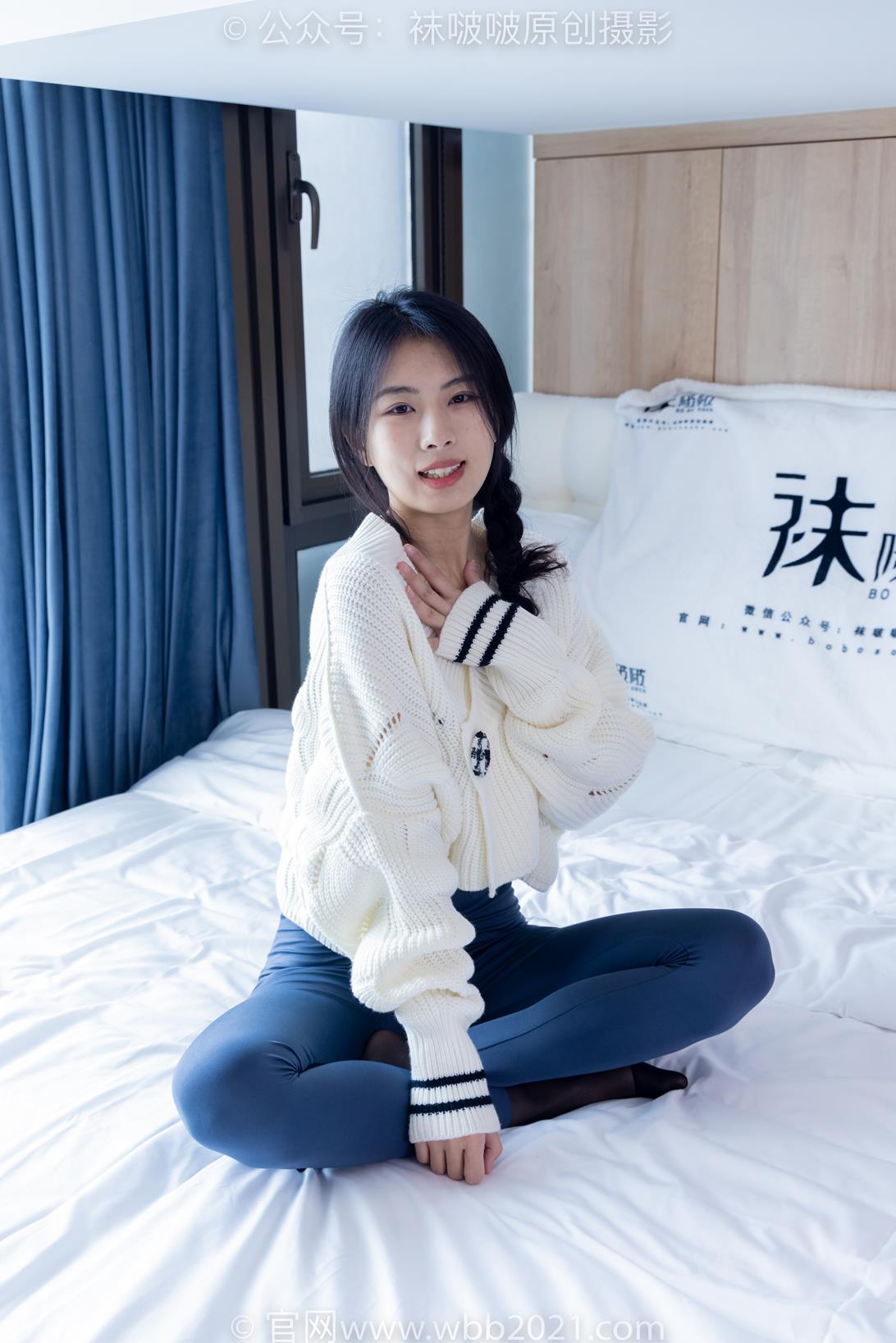 袜啵啵 389期花絮版 奶油长靴高跟凉鞋黑丝脚尖加固瑜伽裤库里丝裸足[190P/1V/7.96G]插图5