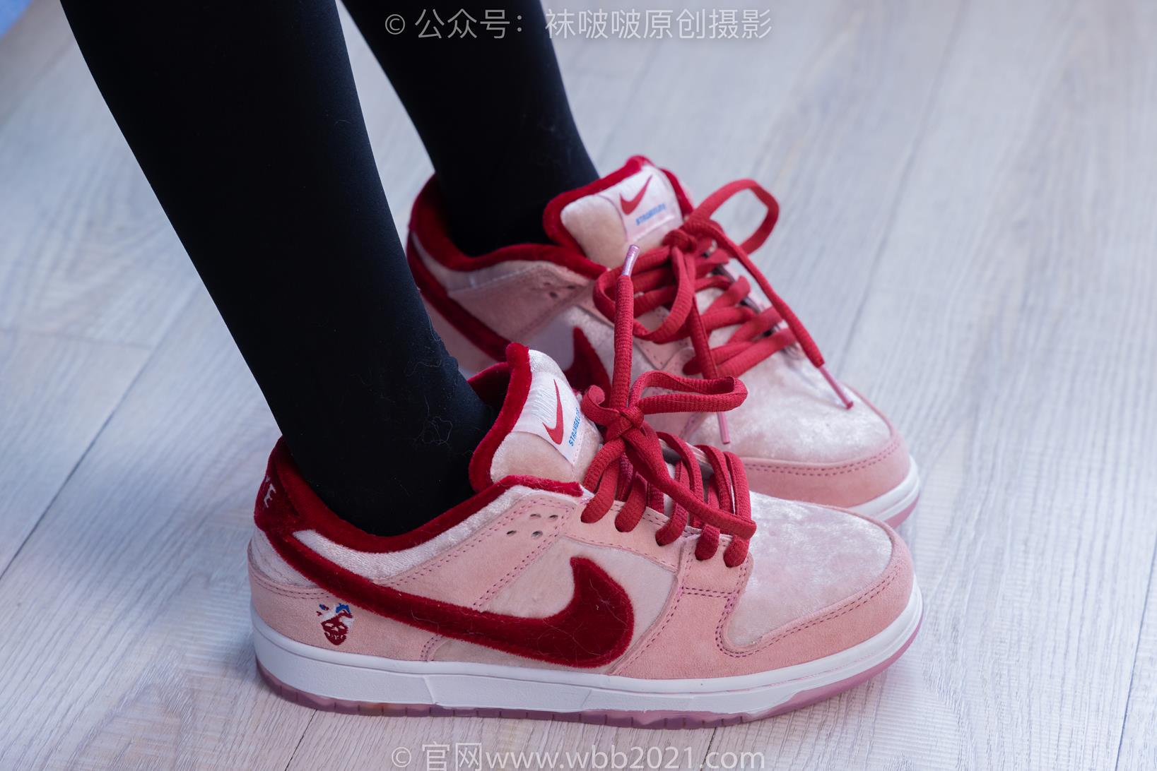 袜啵啵 390期 花絮版 甜甜圈黑丝配AJ超级有味道[148P/1V/6.19G]插图5