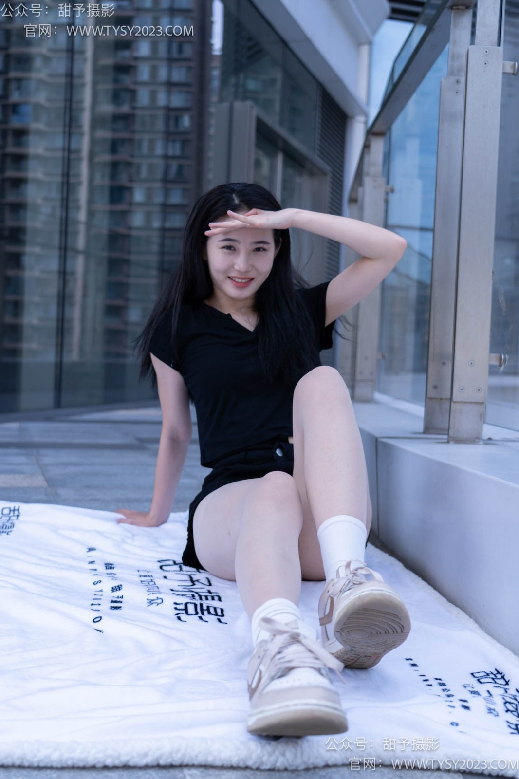 甜予摄影 NO.052 思思-板鞋、白棉袜、肉丝（脚尖加固款）[129P/2V/9.59GB]插图4