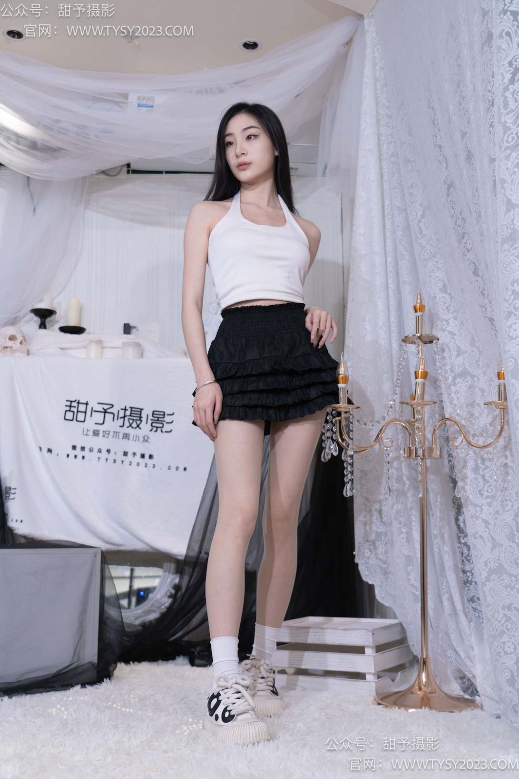 甜予摄影 NO.076 小狸-帆布鞋、白棉袜、肉丝（脚尖加固款）[126P/2V/9.63GB]插图4