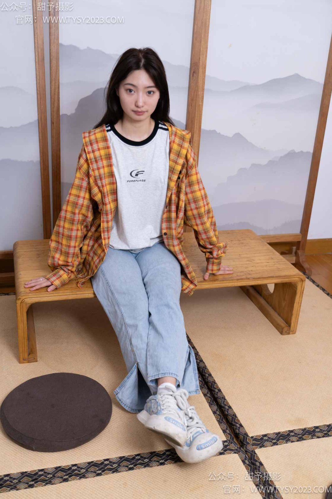 甜予摄影 NO.078 雪梨-帆布鞋、白棉袜、裸足[140P/2V/10.18GB]插图4