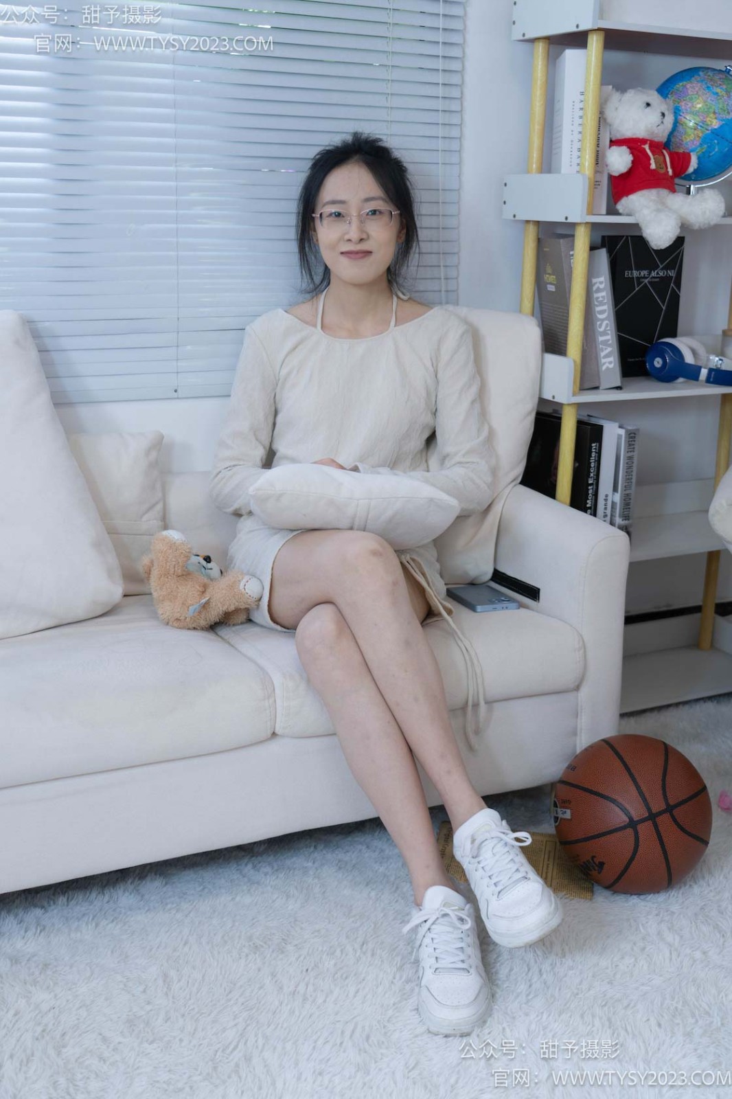 甜予摄影 NO.087 静静-板鞋、白棉袜、裸足[106P/2V/9.35GB]插图