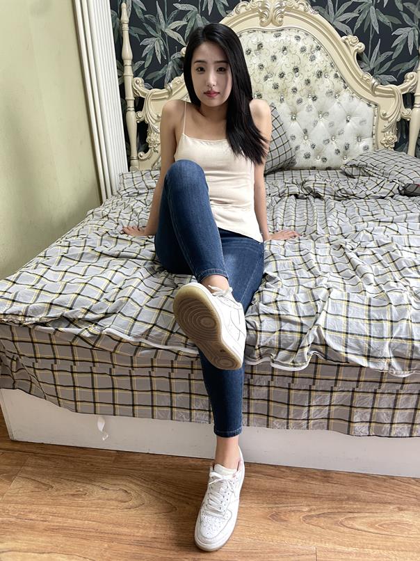 小麦學姐tk，一如既往的怕痒，痒到爆粗[34P/1V/1.89G]插图5