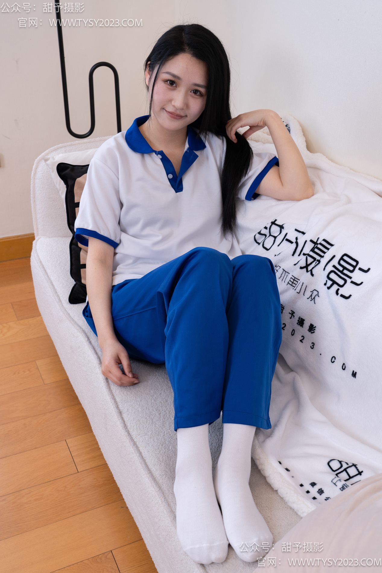 甜予摄影-完整版-102期：澜澜-板鞋、白棉袜、肉丝（脚尖微加固款）[126P/2V/9.93G]插图7