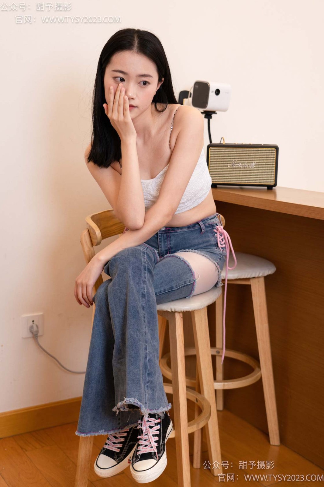 甜予摄影 NO.093 齐齐-帆布鞋、白丝（脚尖加固款、裤里丝）[123P/2V/9.93GB]插图1