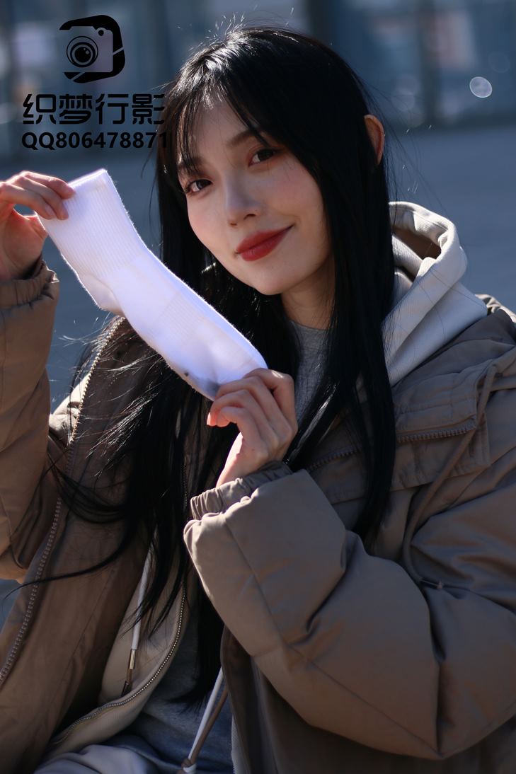 织梦映像 罗袜生尘完整版商业街外景帆布鞋，裸足[278P/1V/7.52G]插图