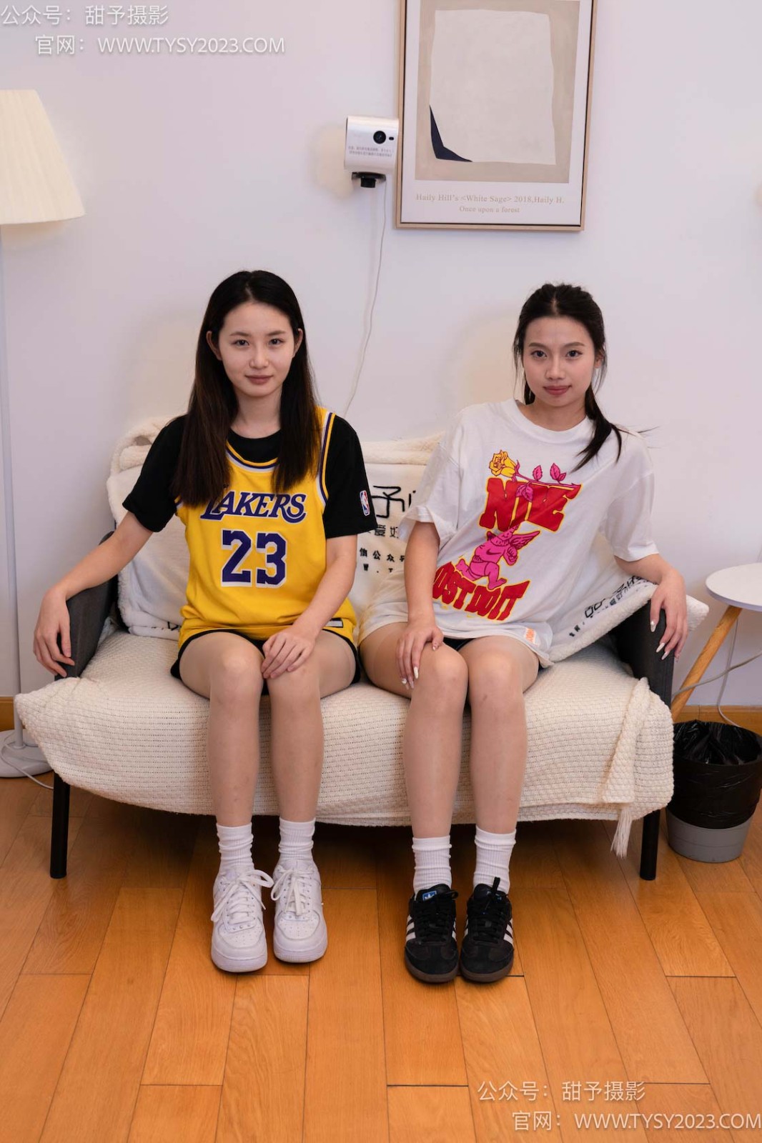 甜予摄影 NO.100 思思小雨-运动鞋、白棉袜、肉丝（均为脚尖加固款）[134P/2V/9.99GB]插图3