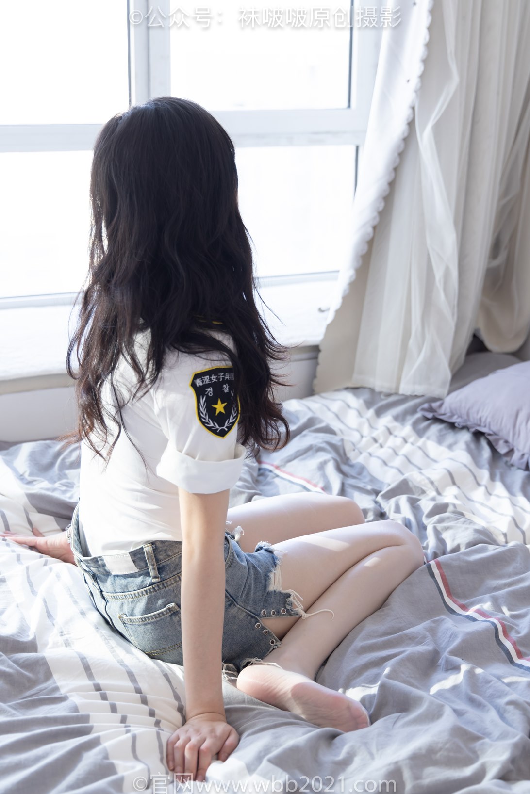 袜啵啵433期：小甜豆-透明高跟、白丝（脚尖透明款）、穿鞋往鞋里倒酸奶剧情 [154P/1V/6.27G]插图1