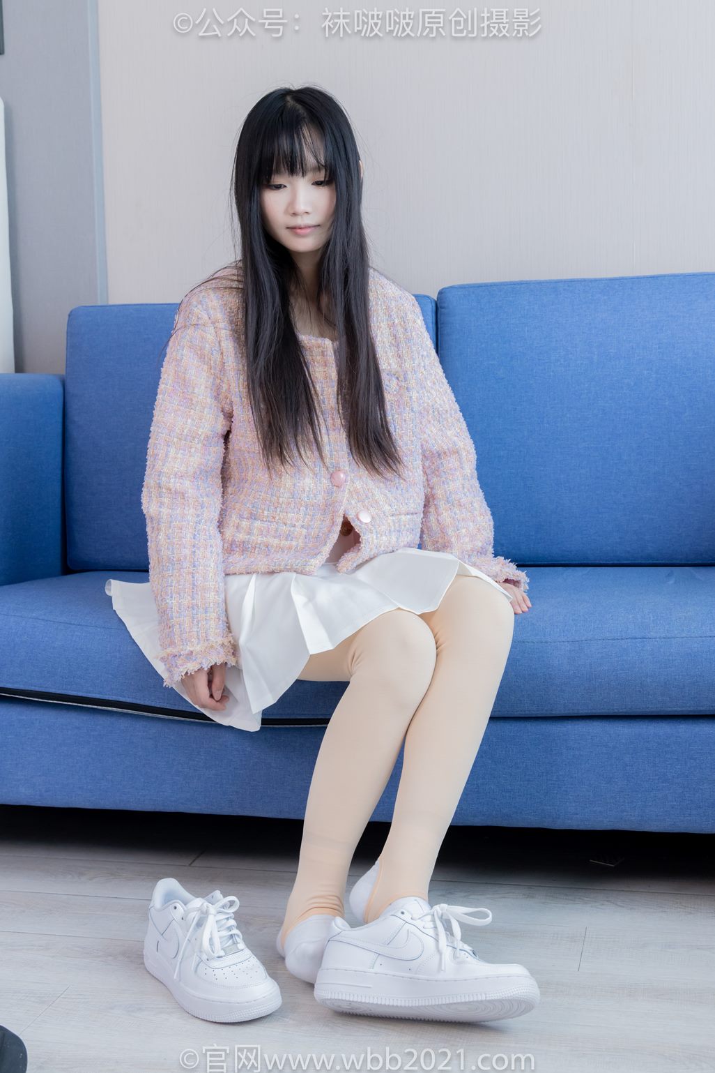 袜啵啵438期：甜甜圈-皮鞋、板鞋、白棉袜、黑色踩脚袜、肉色踩脚袜 [150P/1V/7.27G]插图3