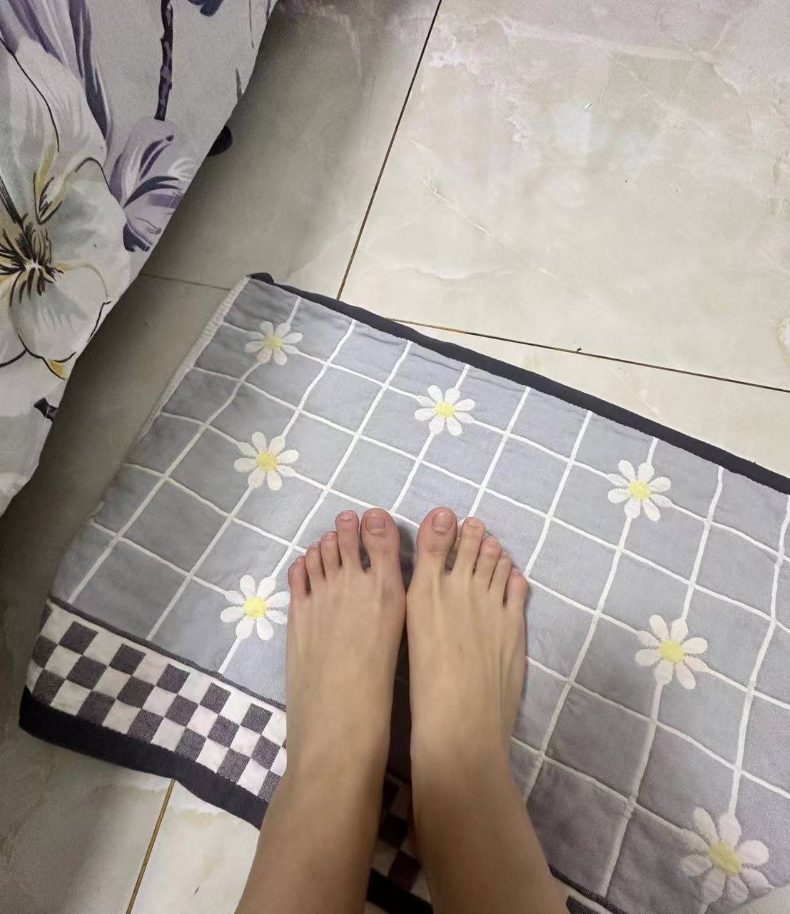 最新大XUE妹子脚照系列合辑 [892P/110V/1.57G]插图3