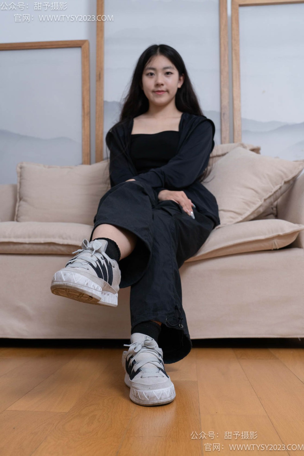 甜予摄影 NO.103 小云-板鞋、黑棉袜、裸足、剪指甲泡脚剧情[143P/2V/11.07GB]插图4