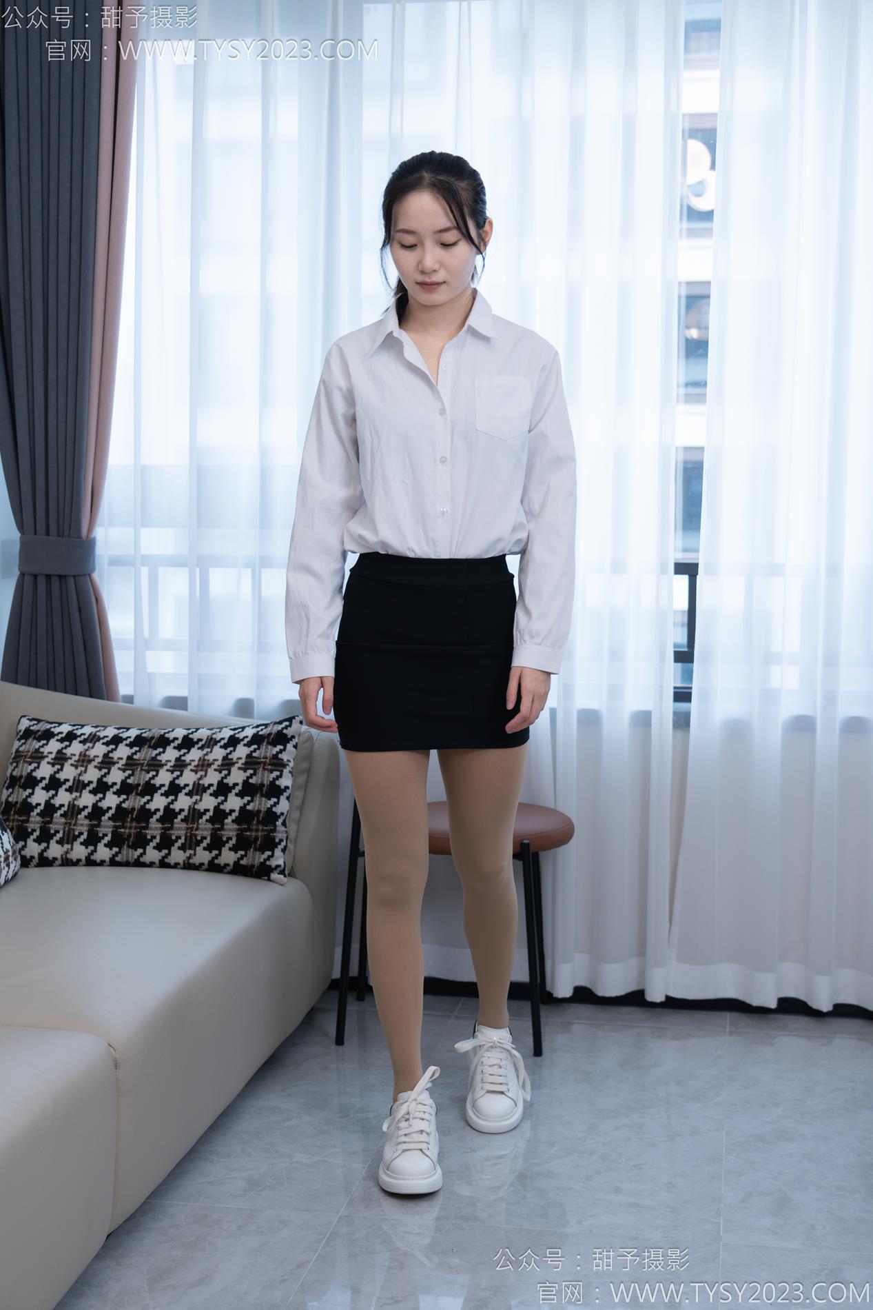 甜予摄影完整版-120期：思思-板鞋、高跟鞋，厚肉丝 [160P/2V/11.7G]插图8