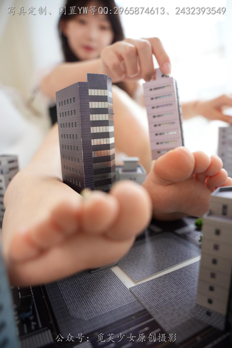 觅芙少女NO.244若若—梦境误入小人国，化身巨人少女 [203P/1V/2.05G]插图1