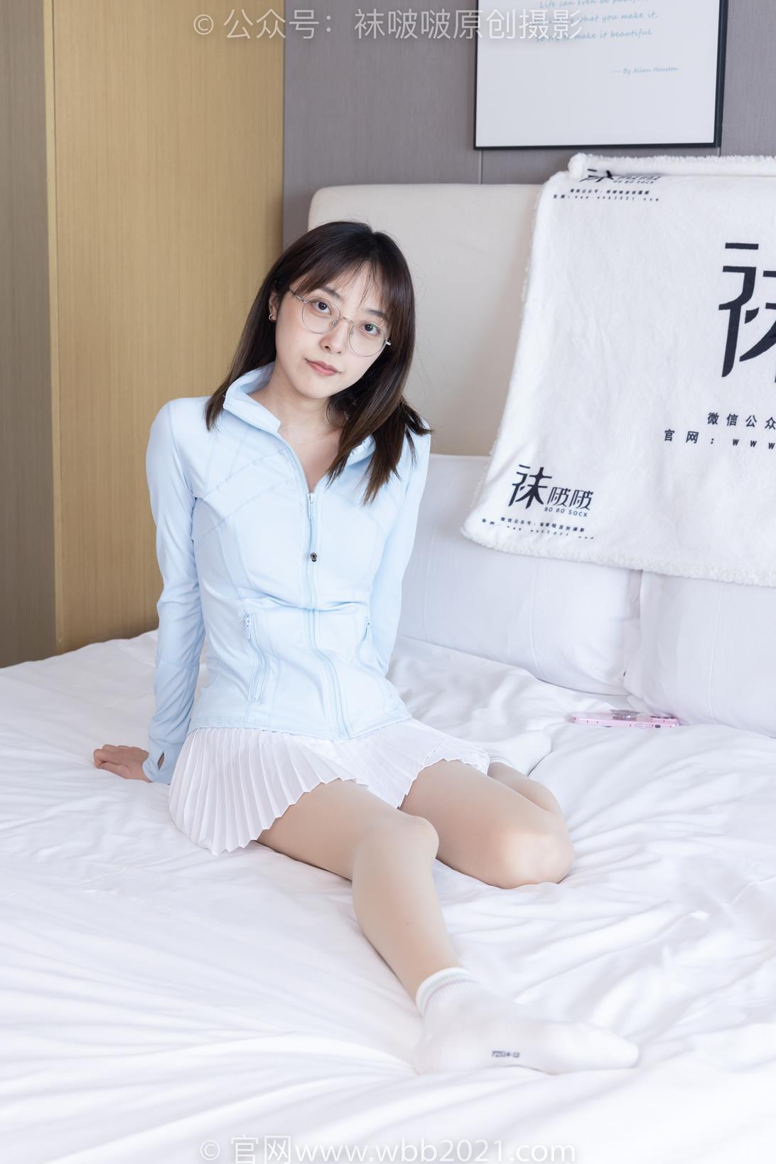 袜啵啵454期：稚予-白棉袜、肉丝（仅打底）、板鞋[150P/1V/6.86G]插图