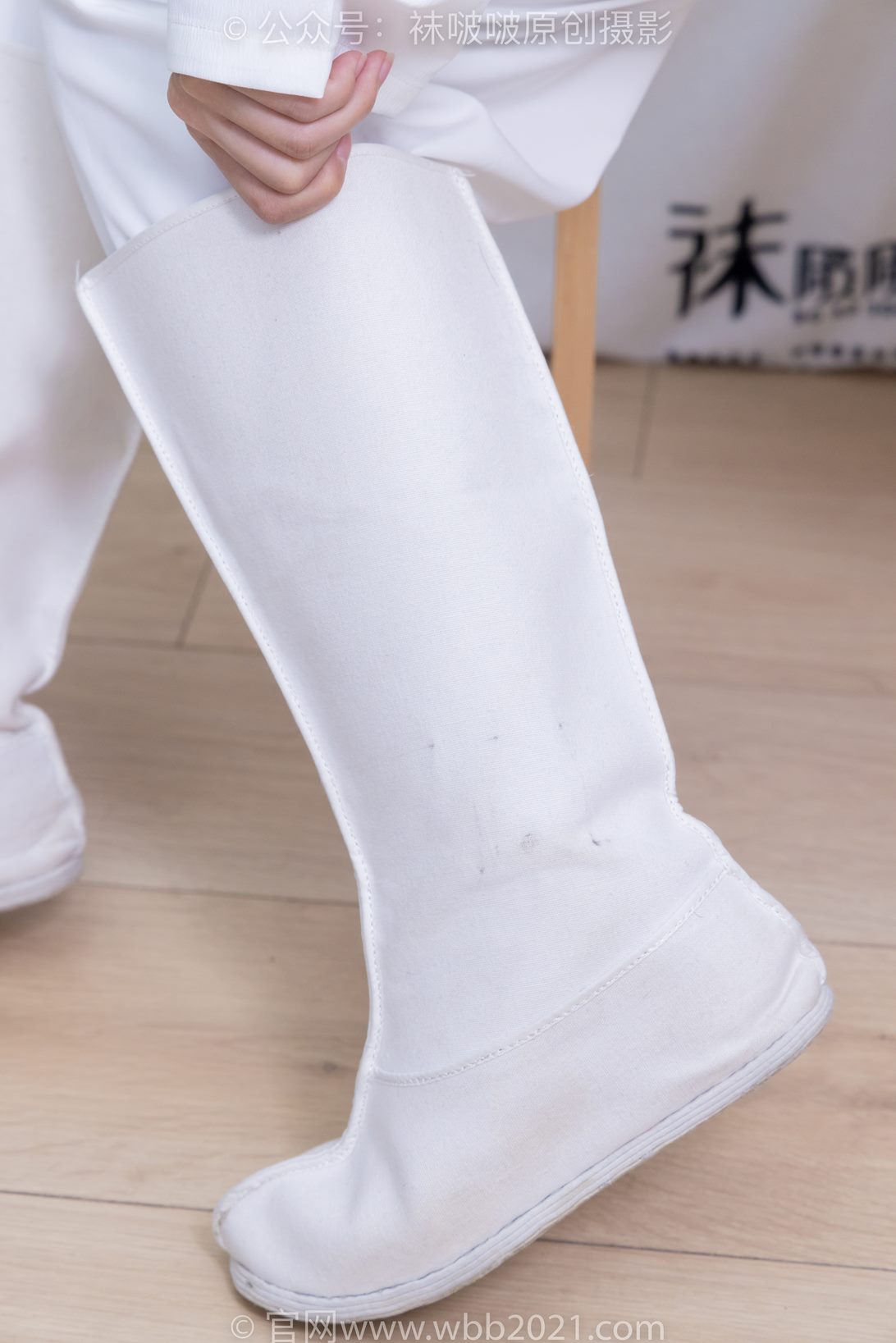 袜啵啵 积分限定作品032期：奶油-古装、古装靴、厚白丝、睡觉剧情花絮版 [209P/1V/7.99G]插图8