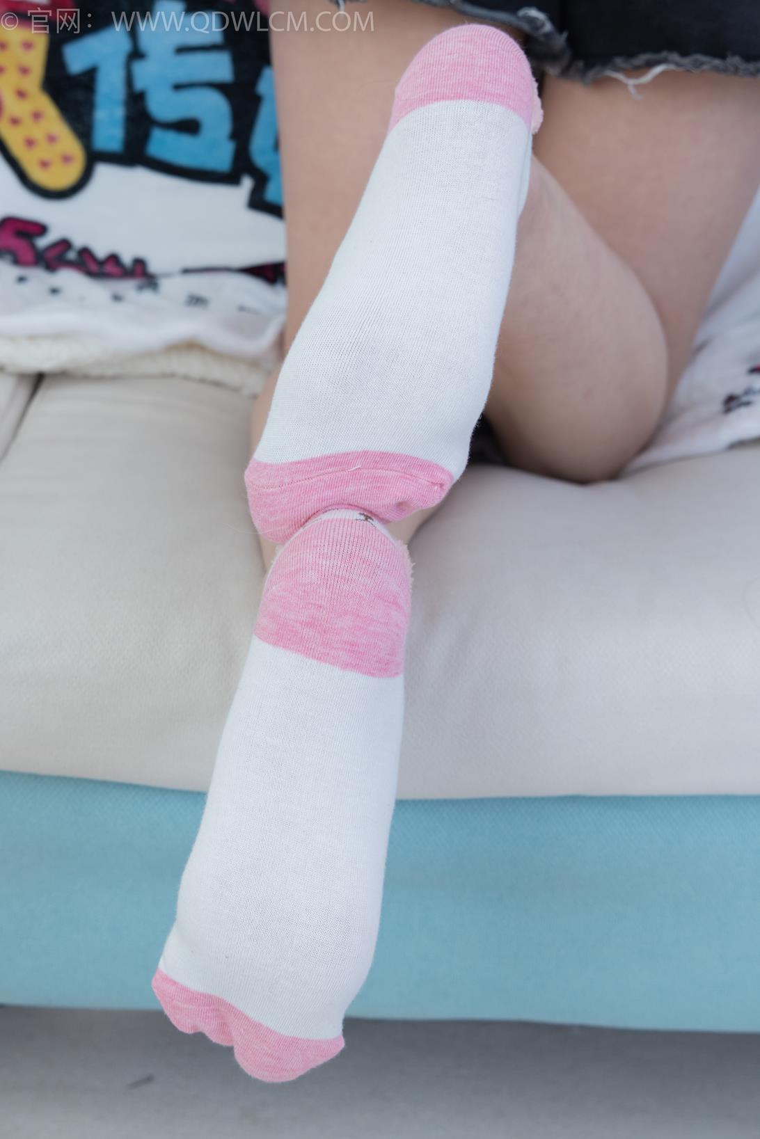 勿恋传媒2176期-闪闪（酸奶淋脚）[181P/1V/5.03G]插图1