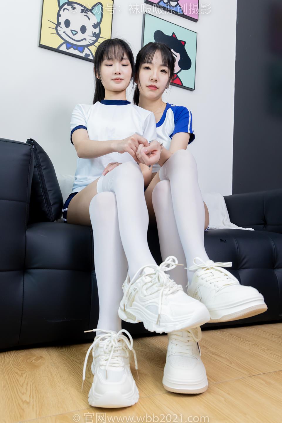 袜啵啵472期花絮剧情版小甜豆甜甜圈-两双运动鞋、厚白丝大腿袜、裸足、丝袜和裸足踩奶油蛋糕[177P/1V/7.75G]插图3