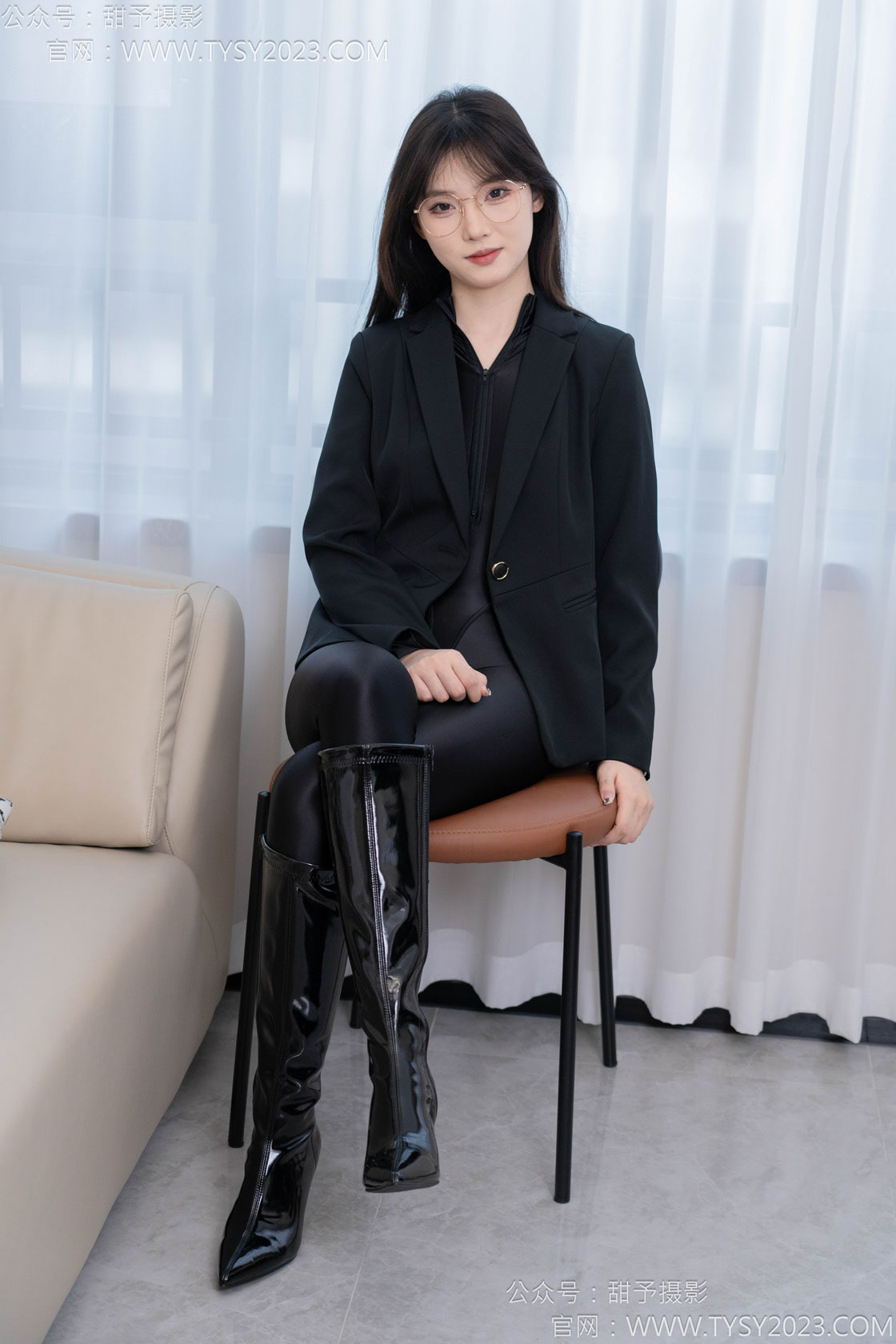 甜予摄影 NO.119 璇璇-长靴、黑丝（脚尖加固）[127P/2V/10.06GB]插图2