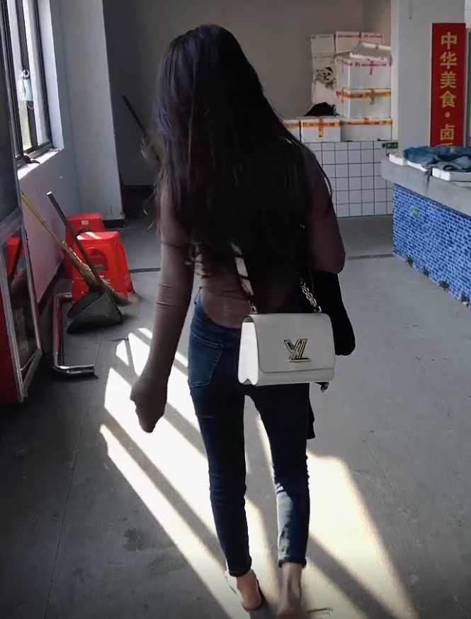 赤脚逛菜市场  [1V/491M]插图7