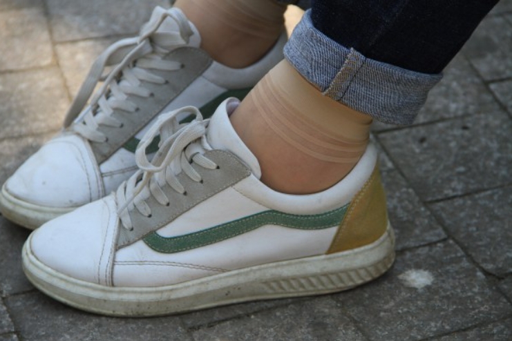 原创丝族视频出品 研一外语系@校园午后丝族[1V/1.59G]插图4