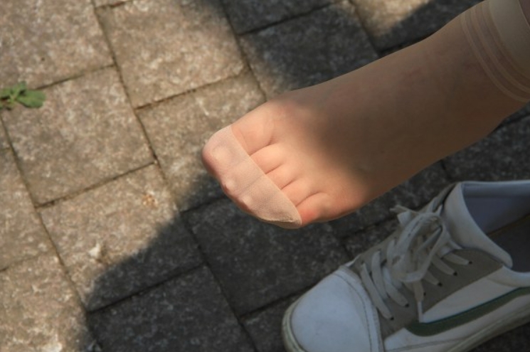 原创丝族视频出品 研一外语系@校园午后丝族[1V/1.59G]插图2