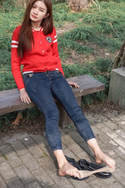 原创丝族视频出品 牛仔裤原味短肉丝[1V/1.59G]插图4