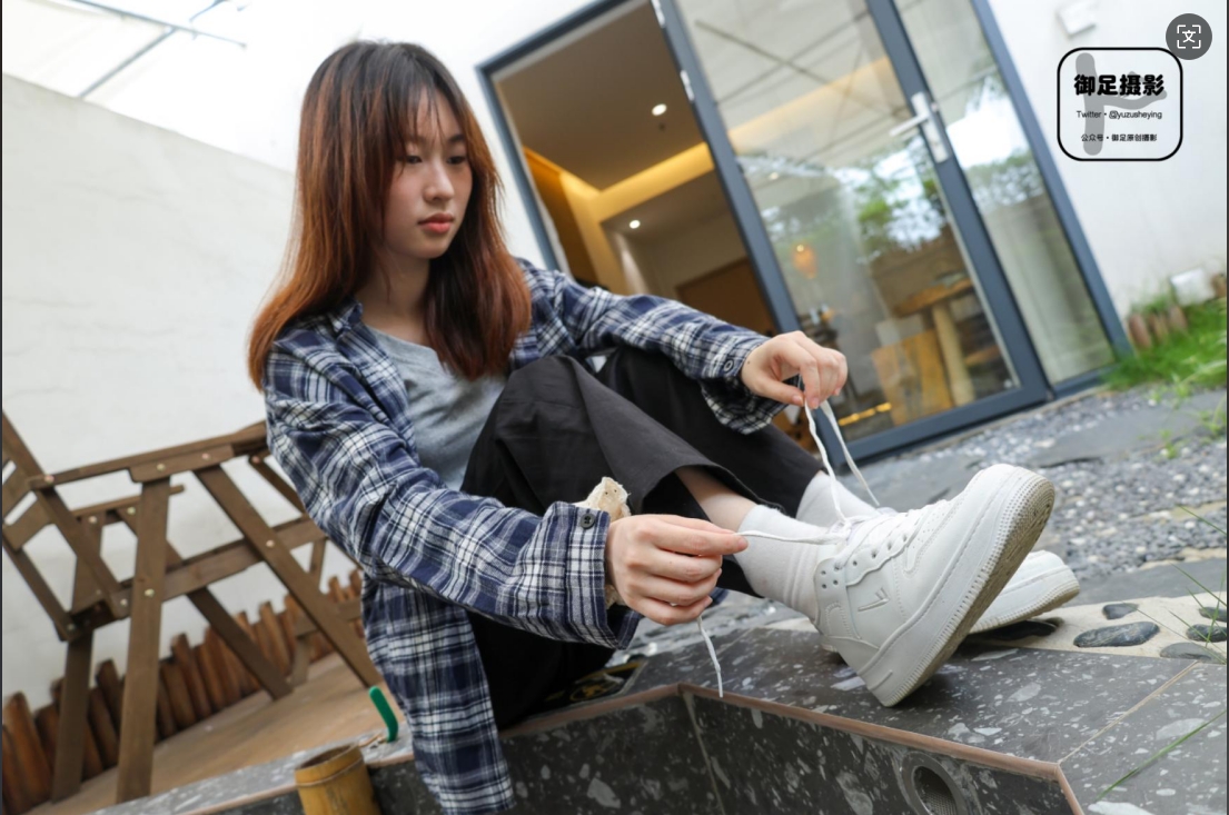 御足摄影：24期 花季停留 图包+视频 [85P/1V/3.05G]插图1