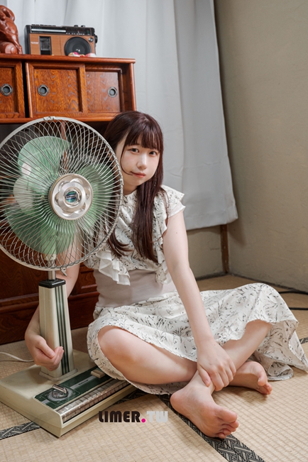 Limerence 三井瞳 139cm小隻馬降臨 日本老舊和室綺麗 裸足[180P/1V/2.62G]插图3